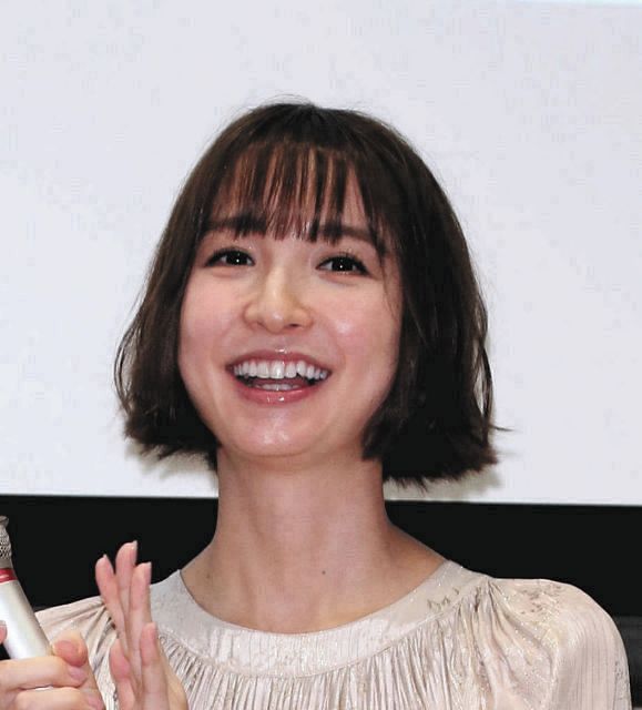 篠田麻里子の耳オシャレにママから共感…“イヤーカフ”を披露「全力で