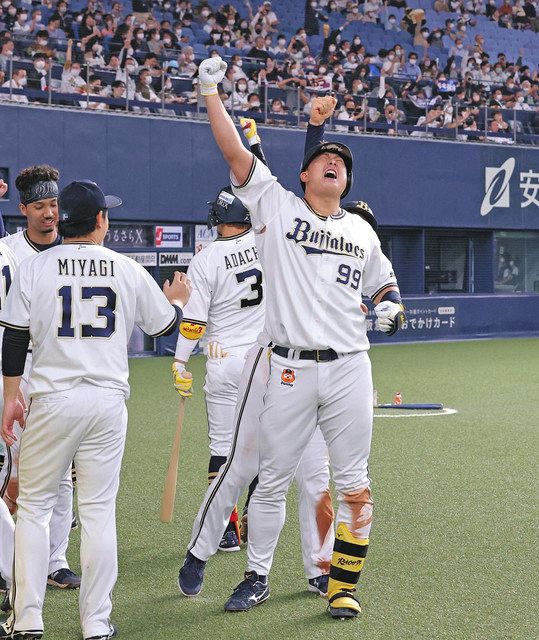 ラオウ杉本裕太郎 豪快勝ち越し2ラン「コトイチ！」中嶋聡監督
