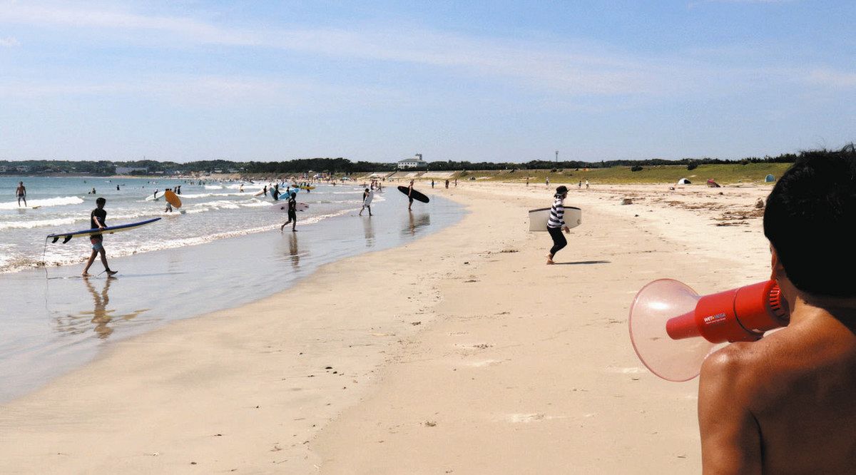 津波からの避難呼びかけ 志摩の海岸で南海トラフ地震を想定し訓練：中