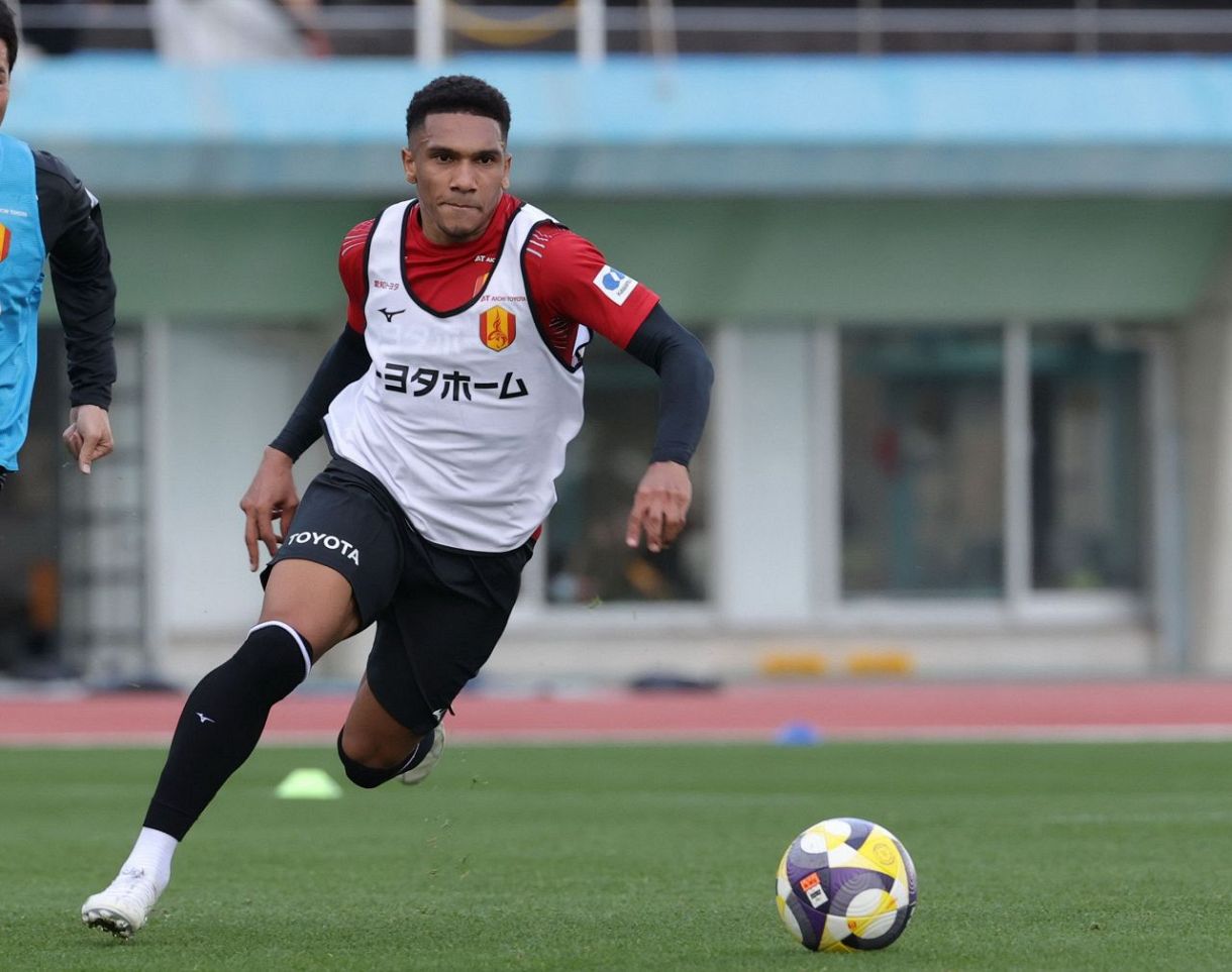 マテウス サッカー サイン サインボール 名古屋グランパス マテウス サッカー サイン サインボール 辿り 名古屋グランパス