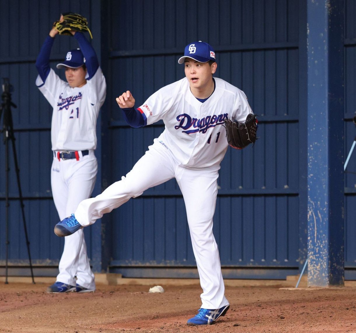 中日1位・中西聖輝、キャンプ初日にブルペン入り 「僕の全部を投げまし