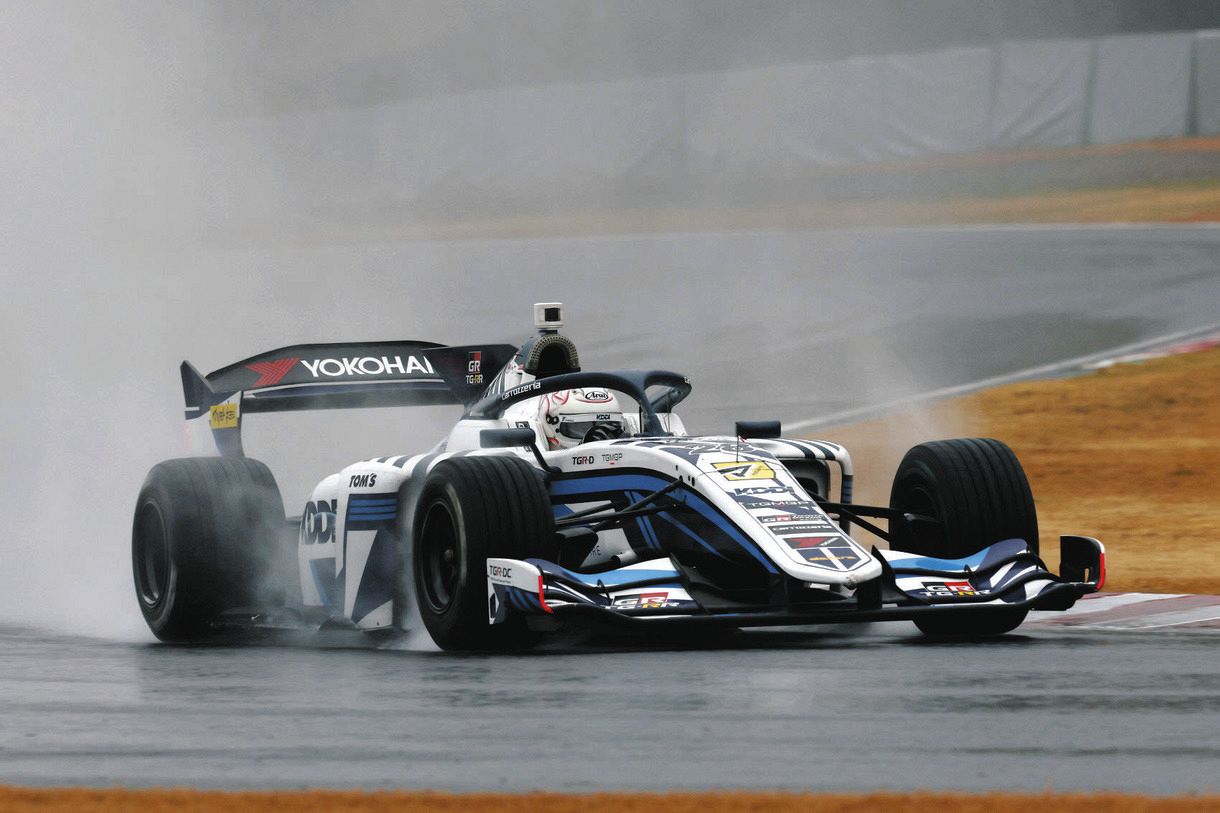 小林利徠斗、ついに国内最高峰スーパーフォーミュラ＆GT500クラスに