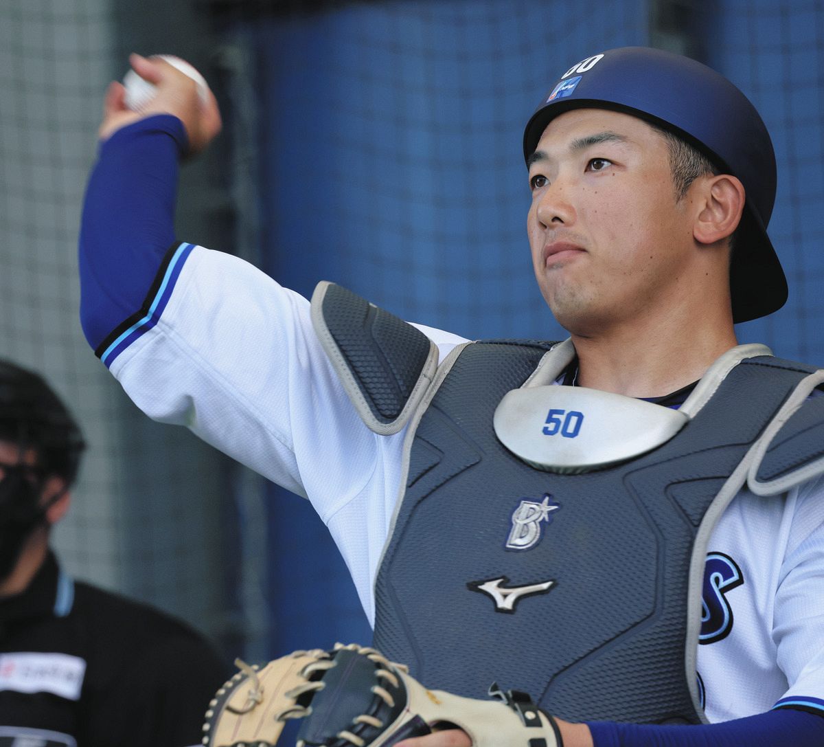 DeNA】『侍』井端弘和監督、気になる選手に山本祐大捕手の名前