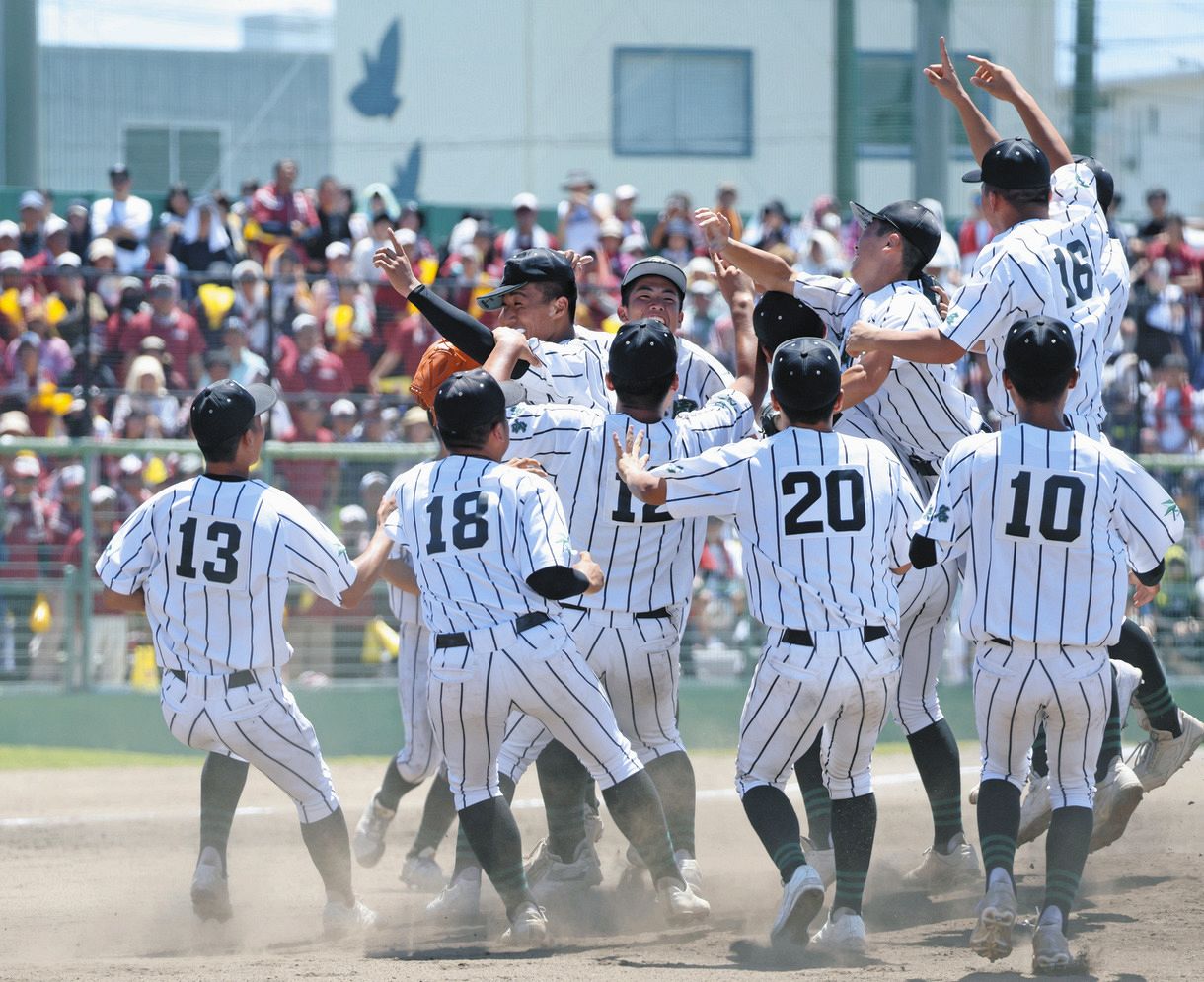 津田学園が夏の甲子園へ 決勝で津商に完封勝ち、高校野球三重大会：中