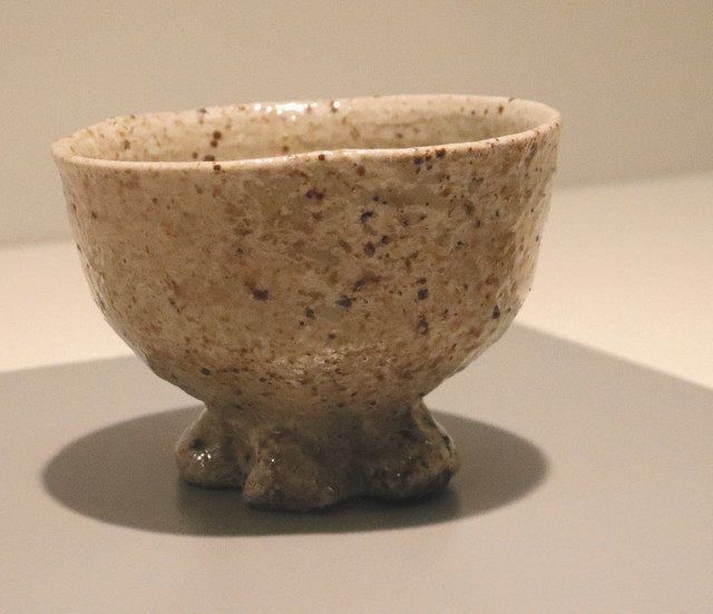 陶芸家・川喜田半泥子の自由な作風感じて 津、石水博物館で2回に分け