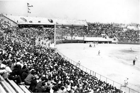 1951年中日スタヂアム炎上…パニックのスタンドは「雪崩を打って大混乱」その時選手たちはどう動いたか：中日スポーツ・東京中日スポーツ