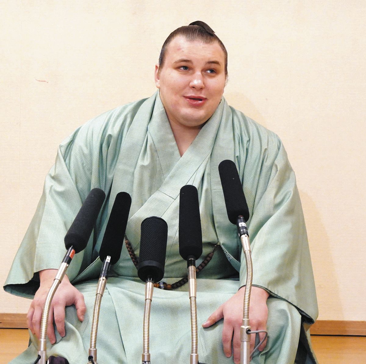 安青錦、新大関V後の君が代斉唱は「日本で生活するからには」 初優勝の