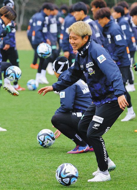 2024 FC岐阜 田口裕也選手　実使用ユニフォーム 2024 FC岐阜 田口裕也選手 実使用ユニフォーム - メルカリ