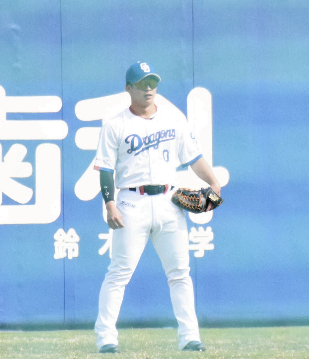 中日2軍】辻本倫太郎、プロ入り初の左翼守備 守備機会なしもチームに