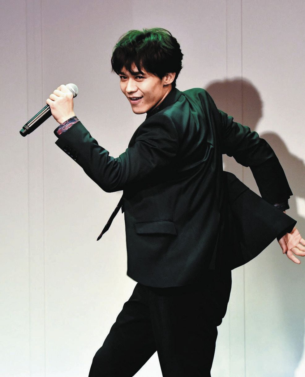 新浜レオン 名探偵コナン 犯人の犯沢さん オープニング主題歌初披露 一緒に歌って踊って 中日スポーツ 東京中日スポーツ