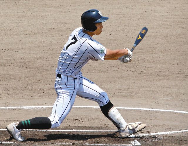 ４強顔ぶれ決まる 全国高校野球三重大会 津田学園競り勝つ 山商コールド勝ち 中日新聞web