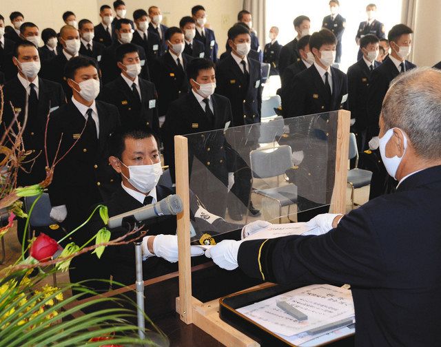 県内14消防の76人 初任科教育を卒業 鈴鹿の県消防学校 中日新聞web 県内14消防の76人 初任科教育を卒業 鈴鹿の県消防学校 中日新聞web