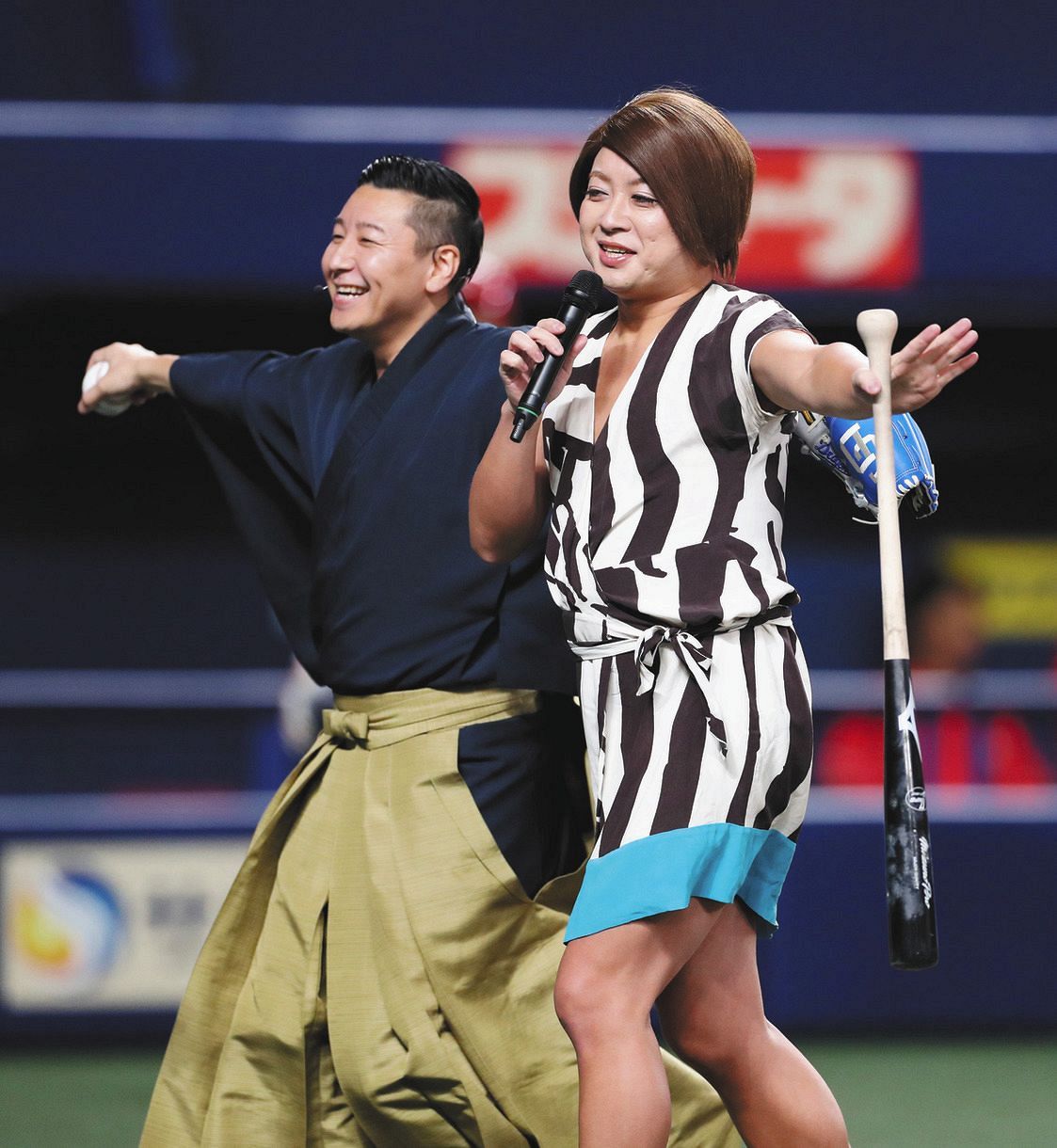 松尾京子、MOON LIGHT、希少な画集より、新品高級額、額装付 チョコレートプラネットの松尾駿がIKKOの59歳の誕生日に