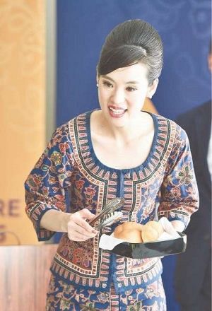 キャビンアテンダント シンガポール航空 植田彩矢佳さん（「ホテル