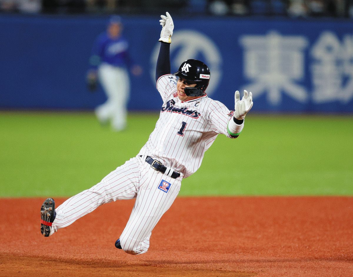 ヤクルト・山田哲人と田口麗斗が登録抹消 山田は下半身の違和感、前日