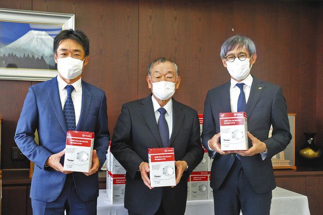 県病院協にマスク２４００枚寄贈 トヨタカローラ三重、ネッツ三重：中 