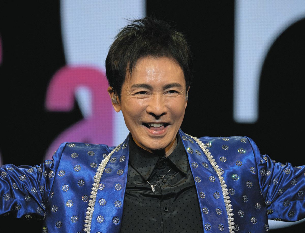 郷ひろみ「いくつになっても続けたい！」 黄金の60代からプラチナの70