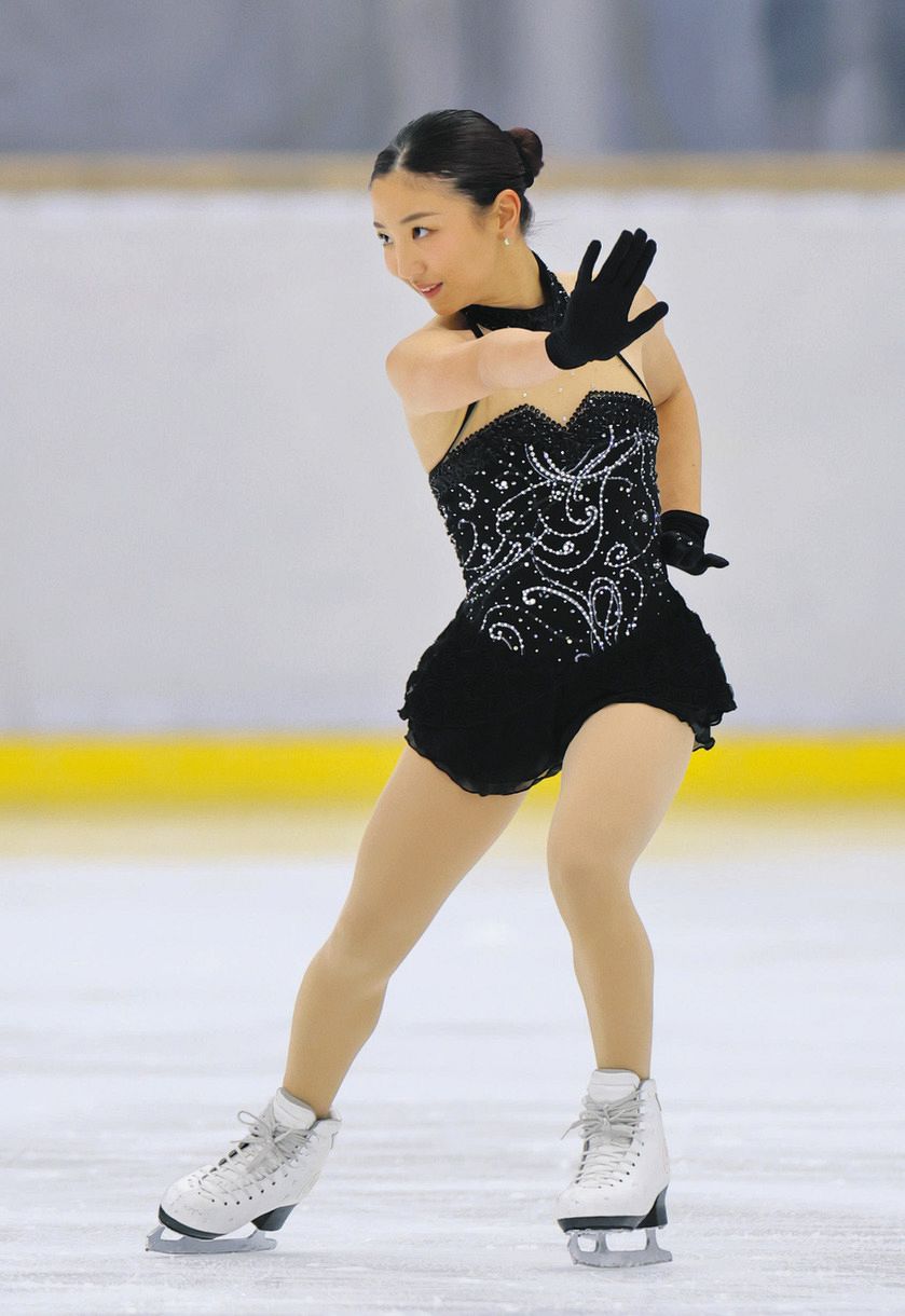 寺本明日香　選手 体操女子の寺本明日香さん、フィギュアスケート愛知県選手権に出場  “二刀流”バランス感覚を生かし大技披露「緊張感を久しぶりに味わった」と笑顔：中日スポーツ・東京中日スポーツ
