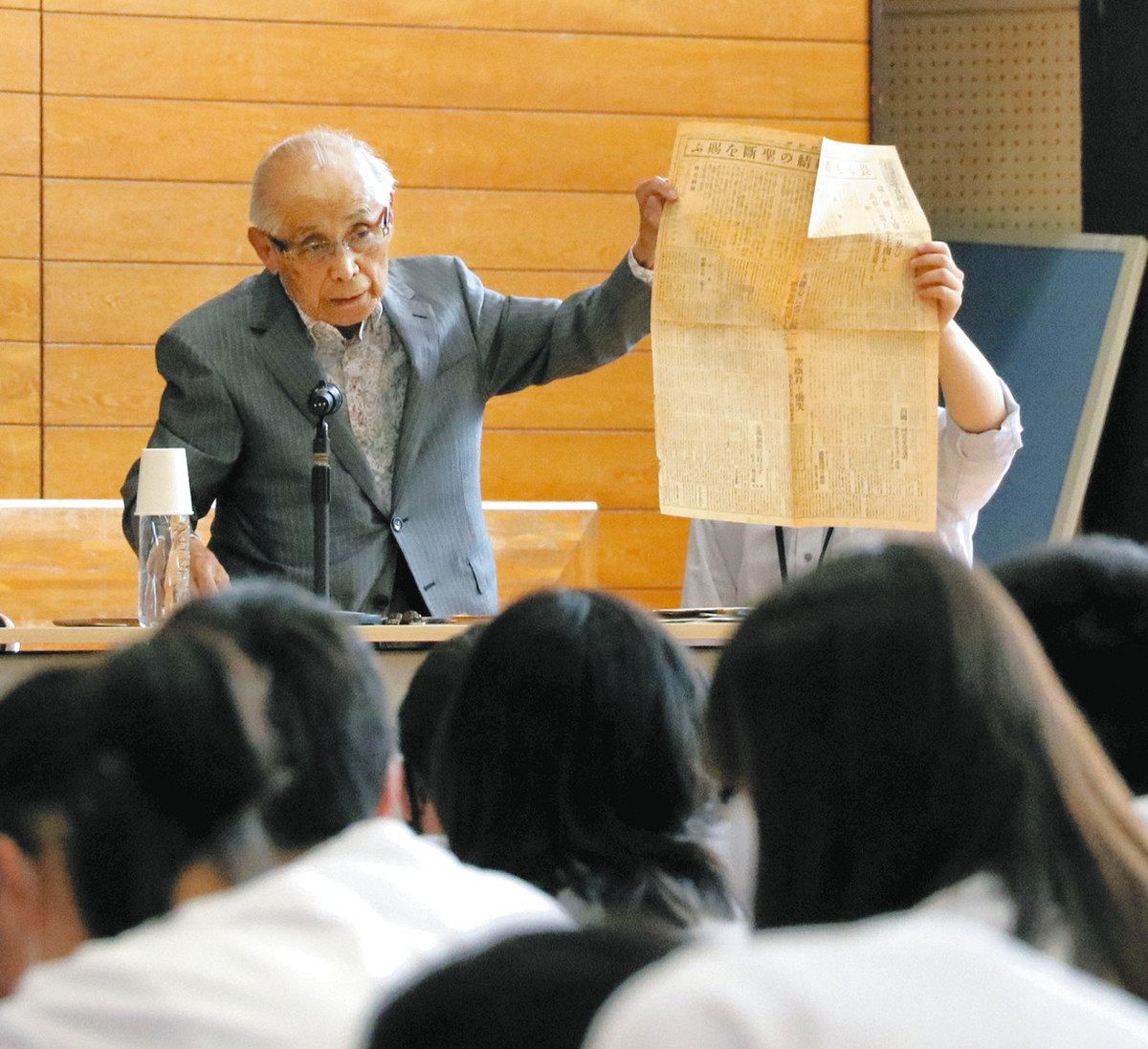 戦時下の中学生「悲しいよねえ。勉強させてもらえなかった。」 長野