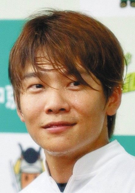 三浦皇成がJRA通算900勝「函館は何かのご縁があるのかな」：中日