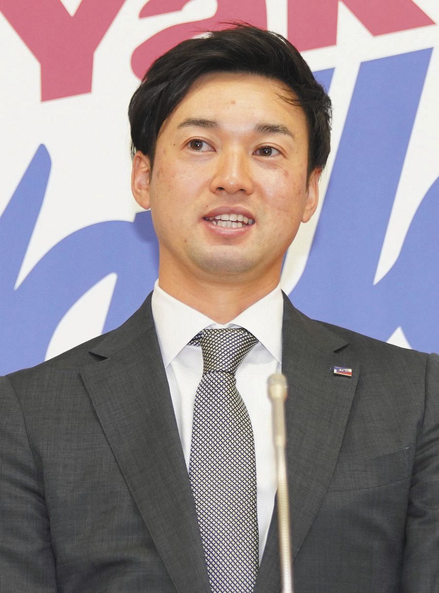 Faせず残留の石山 生涯ヤクルト宣言 7000万円増の1億5000万円で更改 自分を必要とされている 中日スポーツ 東京中日スポーツ