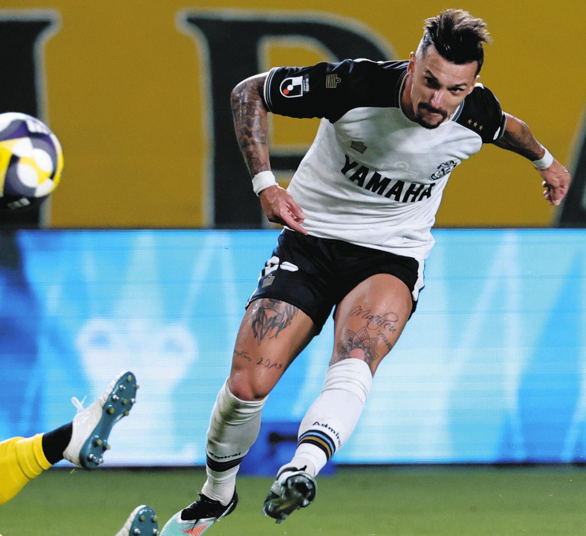 ジュビロ磐田 j.クルークス 25年モデル オーセンティック