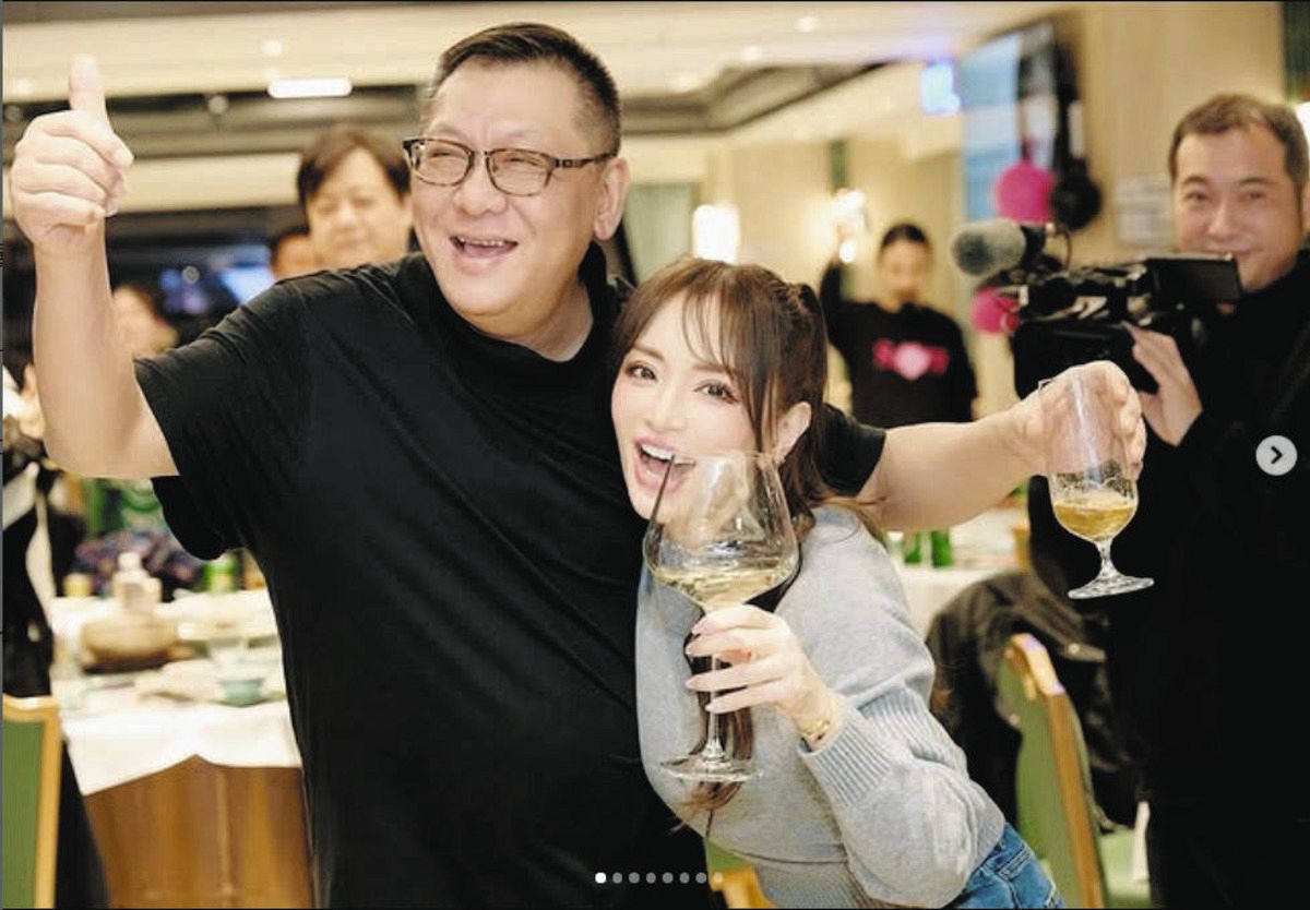 ◇浜崎あゆみ、アジアツアー打ち上げ【写真複数】：中日スポーツ・東京