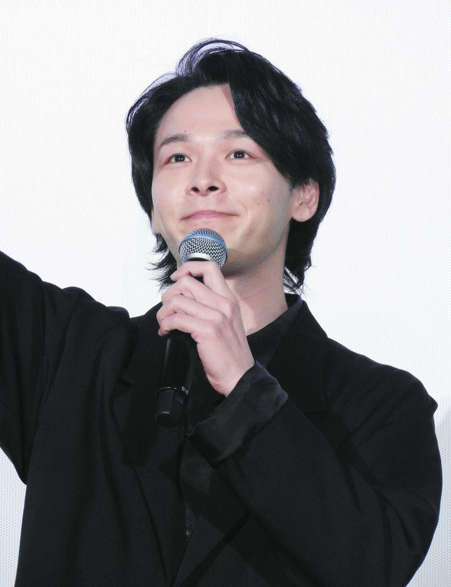 中村倫也　着用　台風家族 ナスTシャツ　サイズL 未開封 中村倫也 着用 台風家族 ナスTシャツ サイズM 【公式通販】