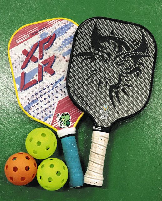 てのひらけっと　4個　送料無料　未使用に近い　テニス　卓球　バドミントン　バレー テニス × 卓球 × バドミントン 「ピックルボール」小松から発信：北陸