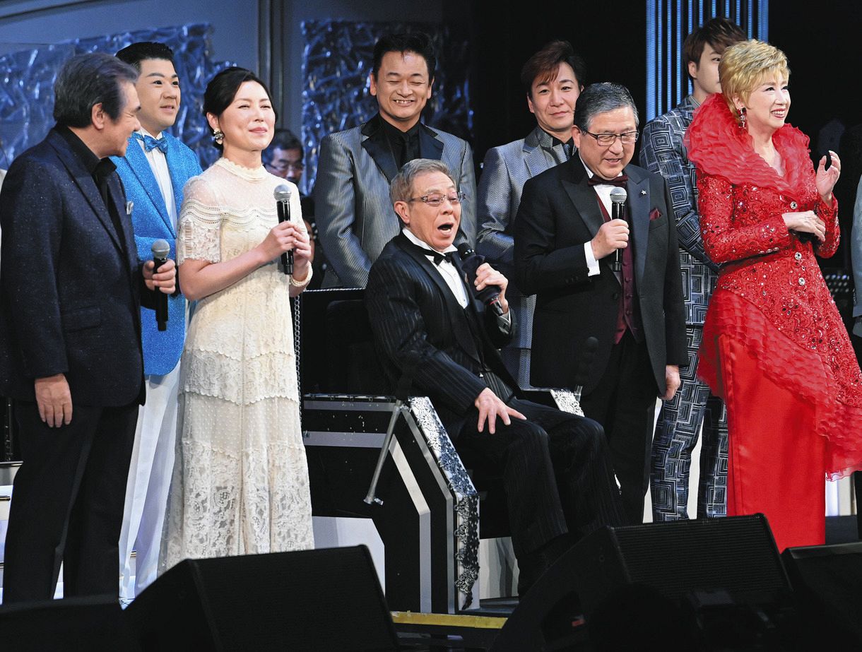 着席熱唱”サブちゃん「私は引退しない。この道一筋これからも」日本