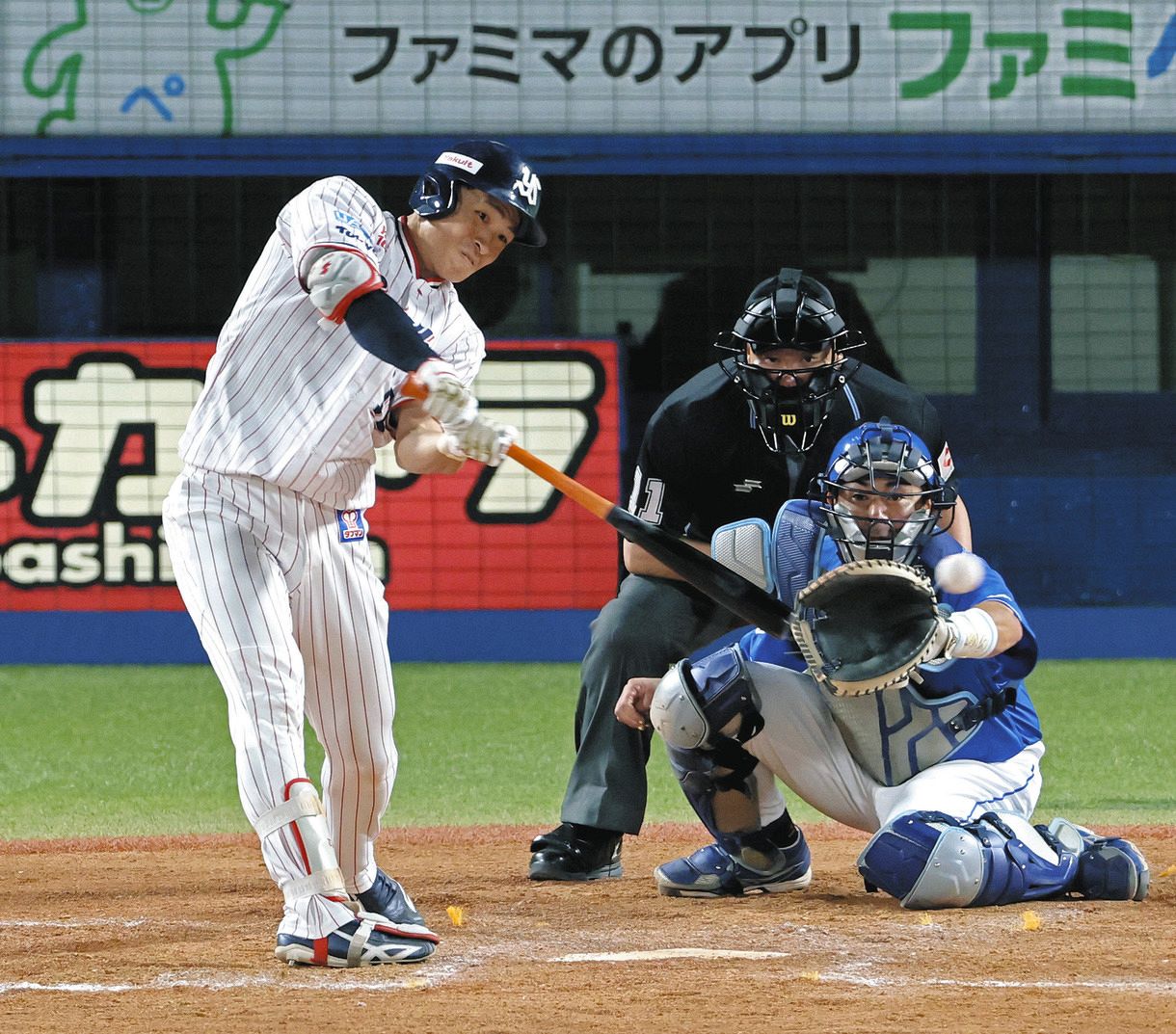 ヤクルトに3人目の神降臨!?…宮本丈は「代打の四球神」になれるか、ここ