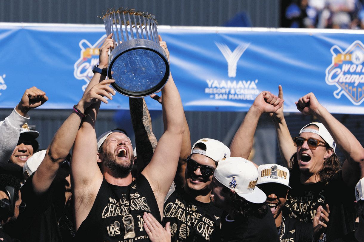 超希少】MLB シドニー開幕戦2014記念フラッグ ドジャースカーショー