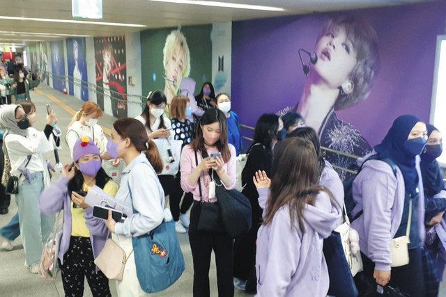 順次兵役に…再会信じ待つBTSファン 熱狂の釜山公演をルポ：中