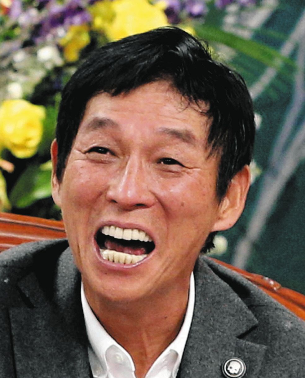 さんま＆ダウンタウンが表紙に！“創業110年”吉本興業と雑誌「SWITCH