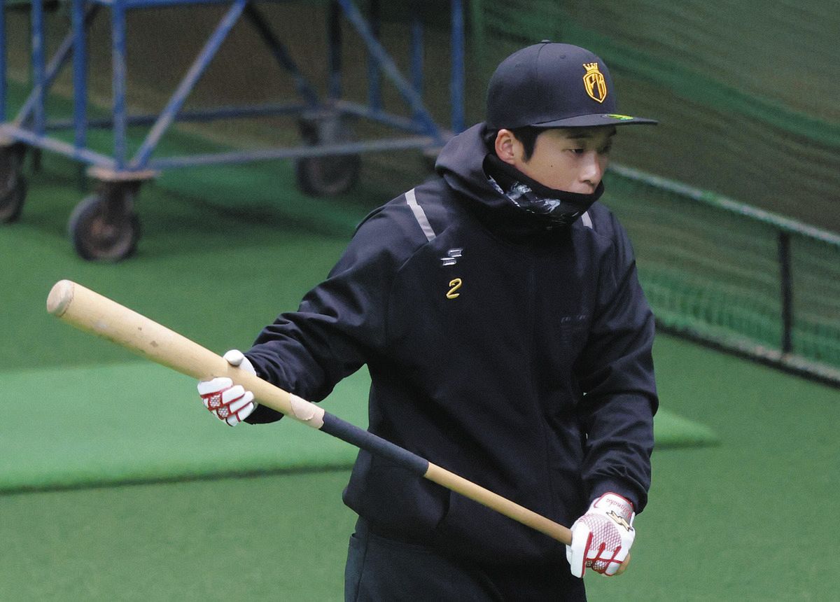 中日・田中幹也、ノックバットでティー打撃、広島・菊池からの