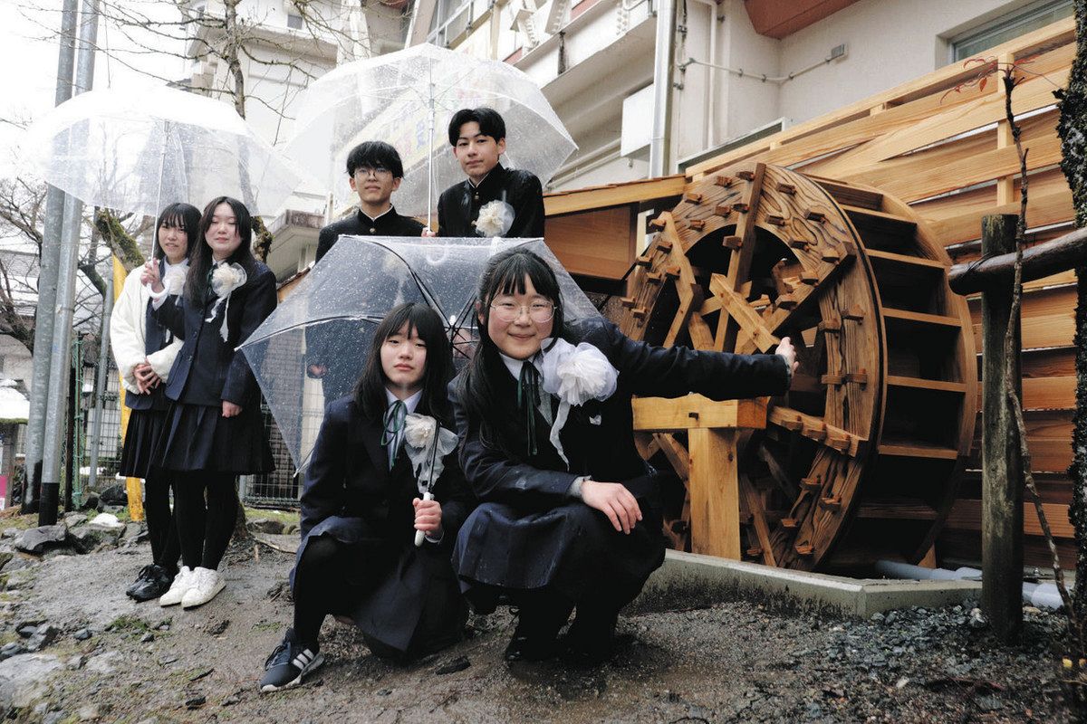 水車の発電所、中学3年生が作りました 大津の山あい、葛川小中校の