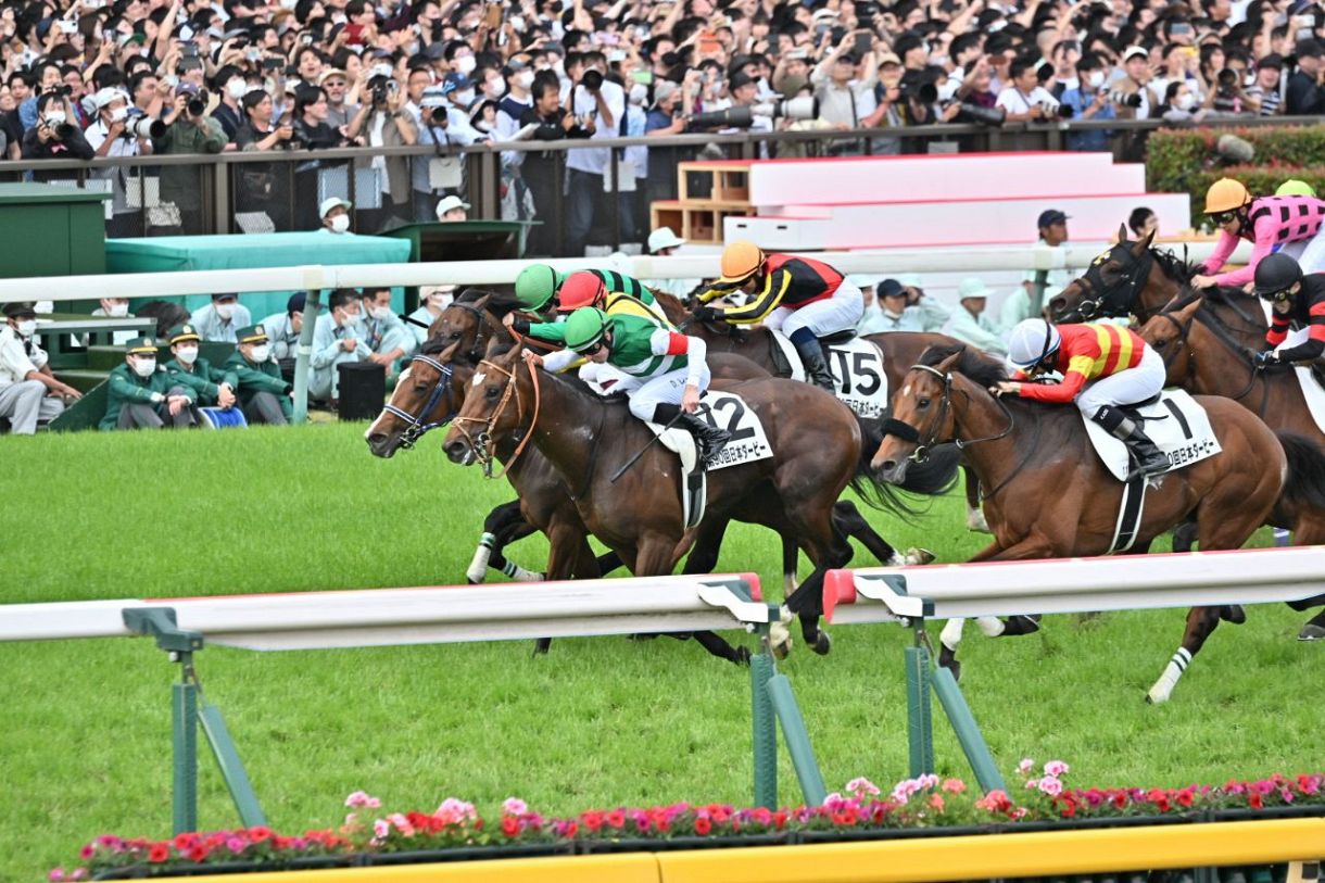 4番人気のタスティエーラが快勝 D・レーン騎手はダービー初制覇 単勝