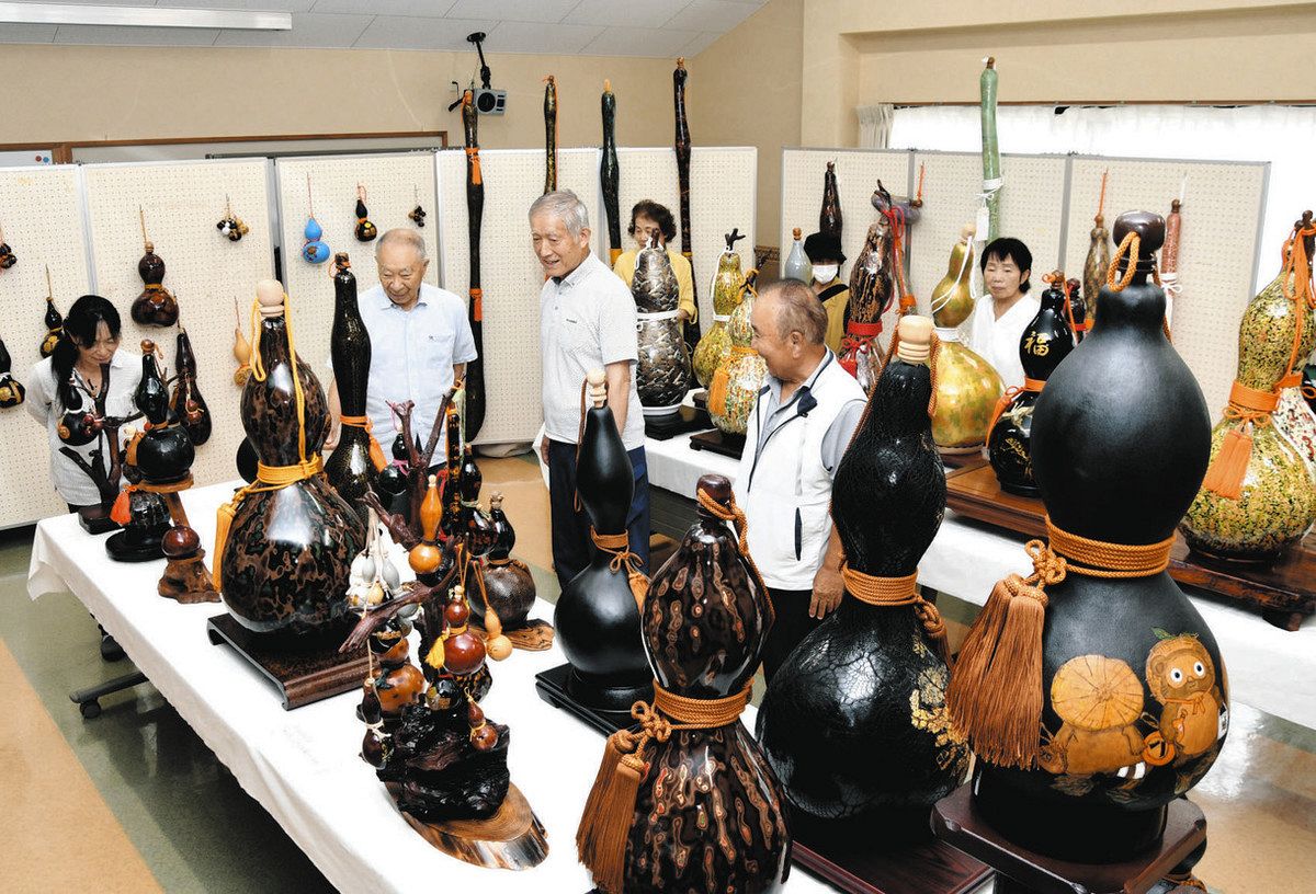 ヒョウタン芸術、多彩な魅力：中日新聞しずおかWeb