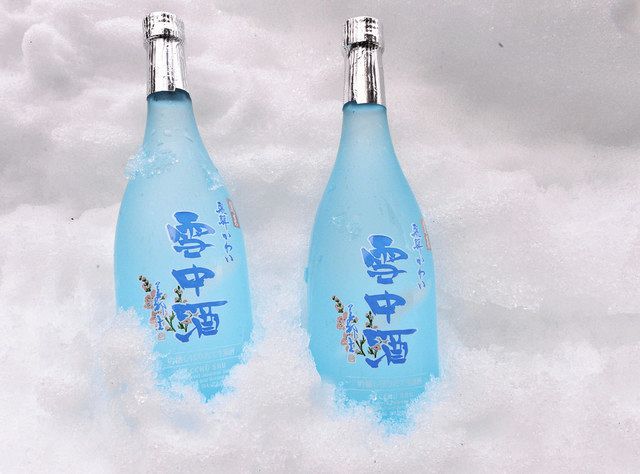 夏に飲む日を楽しみに 天生山麓で雪中酒用湧き水くみ上げ：中日新聞Web