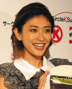 さすがのスタイル 山田優が Twh とのコラボ写真投稿 カッコいい 女性の憧れるもの全て持っている 中日スポーツ 東京中日スポーツ さすがのスタイル 山田優が Twh とのコラボ写真投稿 カッコいい 女性の憧れるもの全て持っている 中日スポーツ 東京中日スポーツ