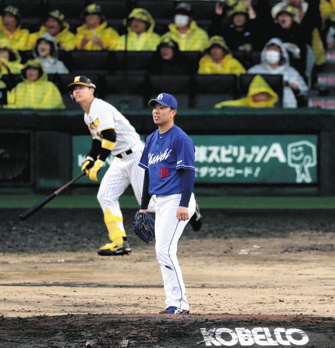 中日・立浪監督、「ホームランのあの1球だけですね」松葉の頑張りたたえる 雨中の試合も「野球だからしかたない」：中日スポーツ・東京中日スポーツ