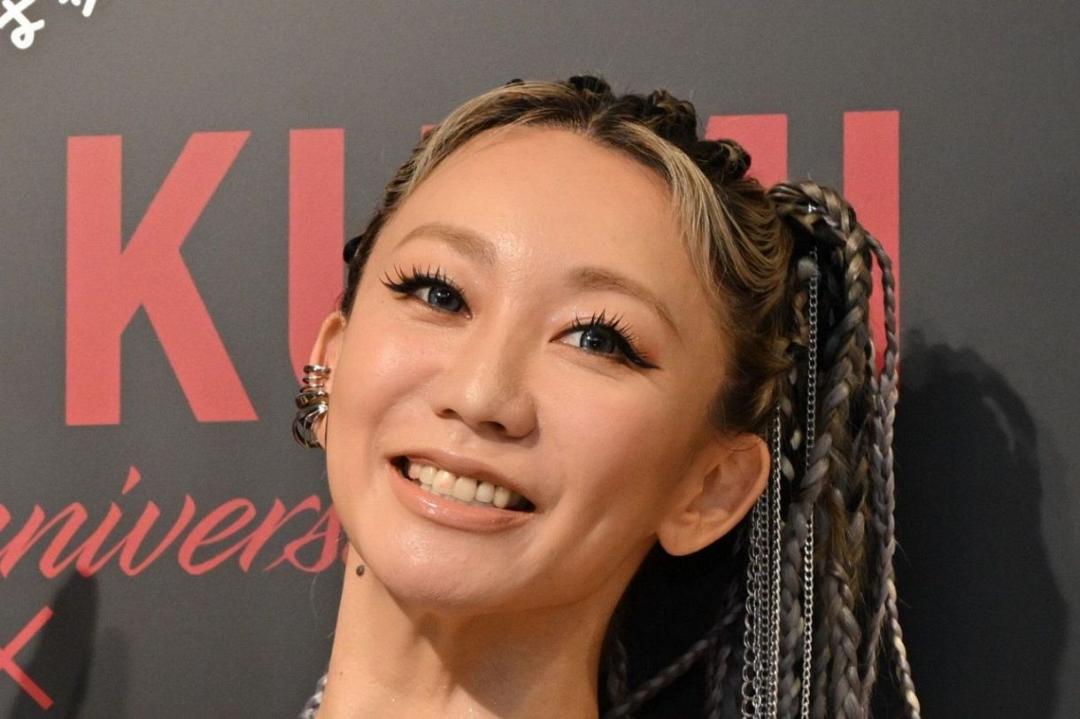 くぅちゃん くぅちゃん、怪獣履いてる」倖田來未、韓国での