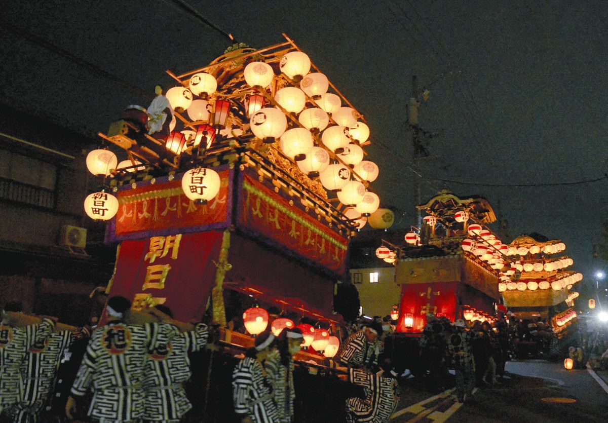 【希少】 木製 山車 置物 祭り 伝統工芸品　だんじり　金彩　照明機能付　地車 尾張津島秋まつり」最終日 車切・からくり、迫力の技に歓声：中日新聞Web