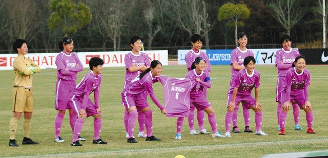 藤枝順心 2連覇かけきょう決勝 全日本高校女子サッカー 中日新聞しずおかweb 藤枝順心 2連覇かけきょう決勝 全日本高校女子サッカー 中日新聞しずおかweb