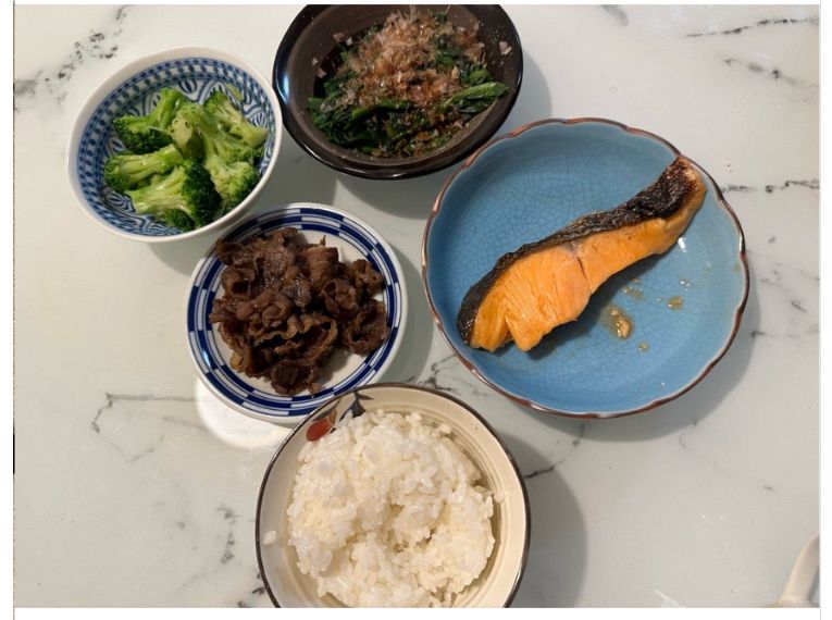 写真】才賀紀左衛門の和食テイストの夕飯：中日スポーツ・東京中日スポーツ