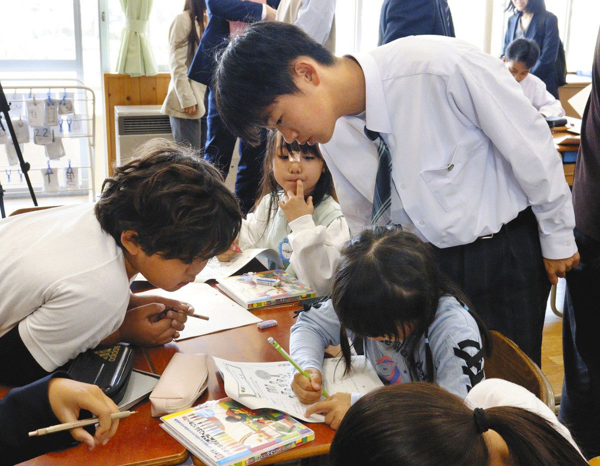 お互いに協力、楽しく学ぶ 北方・南学園で異学年教育スタート：中日新聞Web