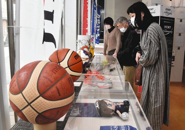 直筆サインやパネル展示 刈谷拠点のスポーツチーム紹介：中日新聞Web