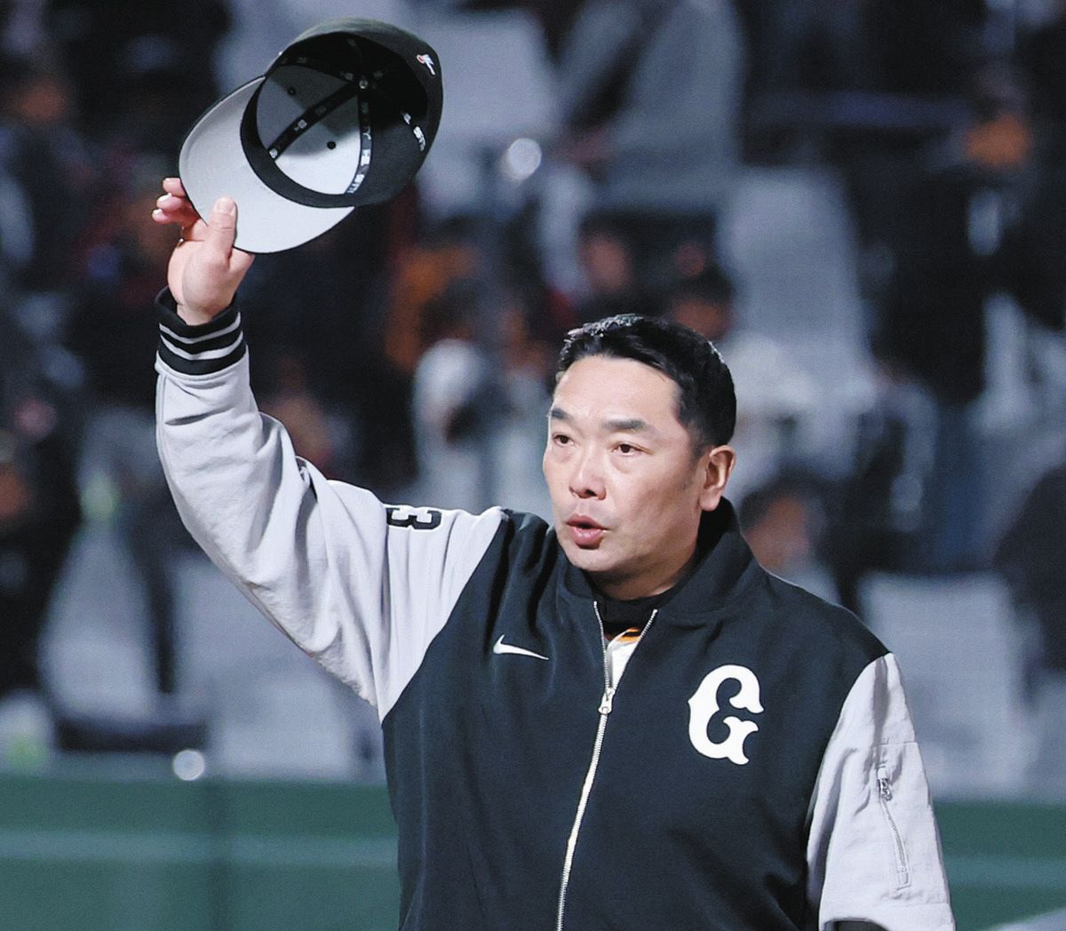 巨人・阿部監督、「もう勝負をかけて」采配ズバリ！救急搬送で泉口不在 