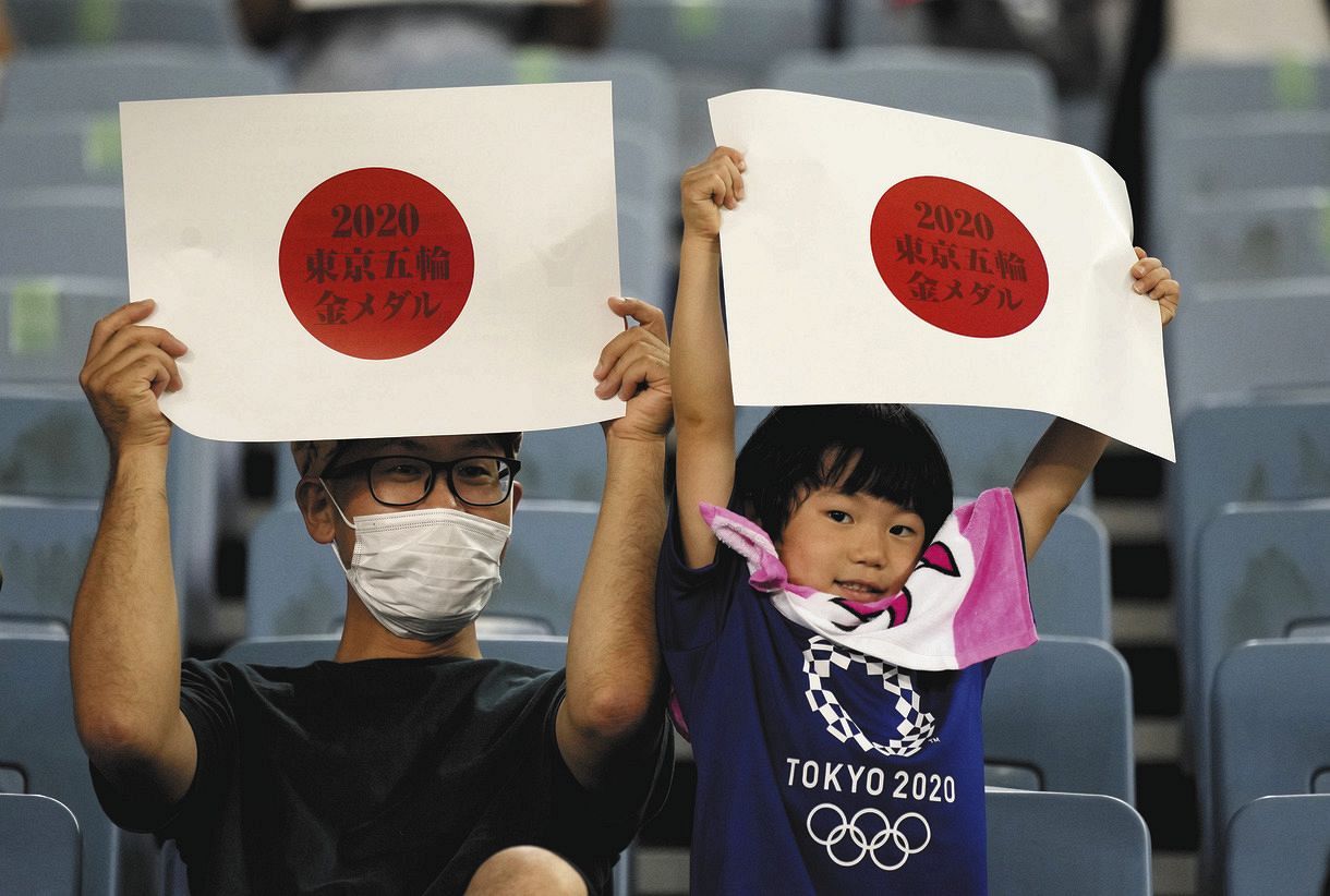 なでしこの試合が今大会初めて有観客で開催 チャンスには手拍子で鼓舞 東京五輪 サッカー 中日スポーツ 東京中日スポーツ なでしこの試合が今大会初めて有観客で開催 チャンスには手拍子で鼓舞 東京五輪 サッカー 中日スポーツ 東京中日スポーツ