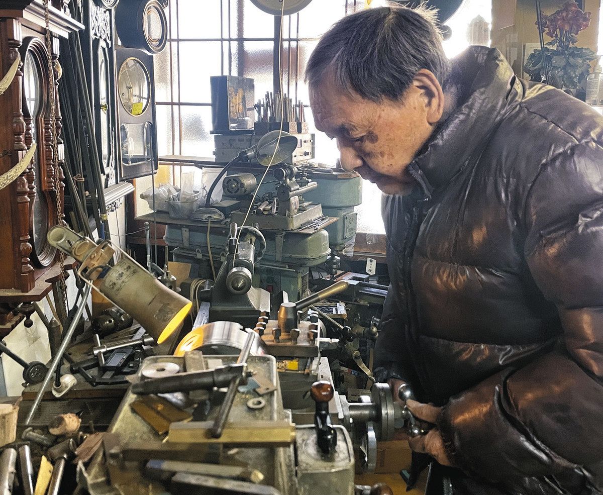 いが物がたり まちかど博物館探訪＞ （3）古時計再生工房 澤田時計店